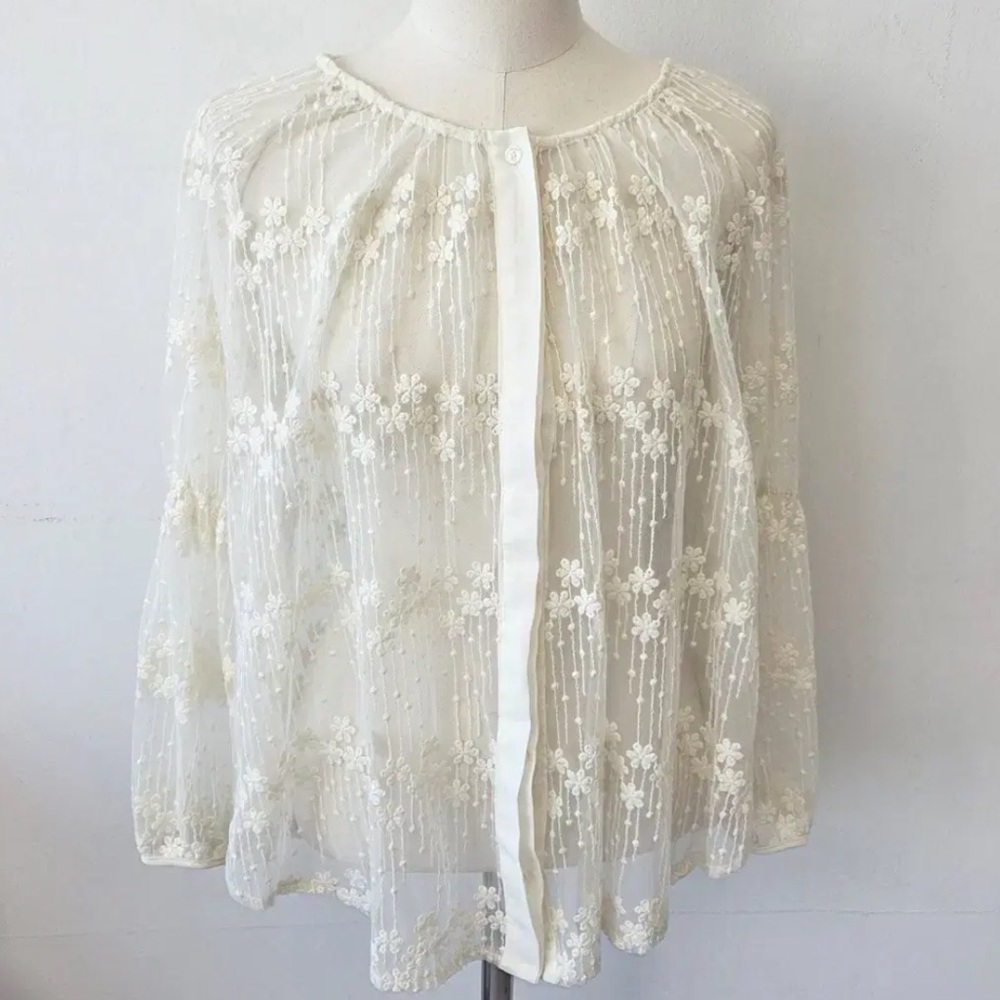 Elegant White Floral Lace Blouse